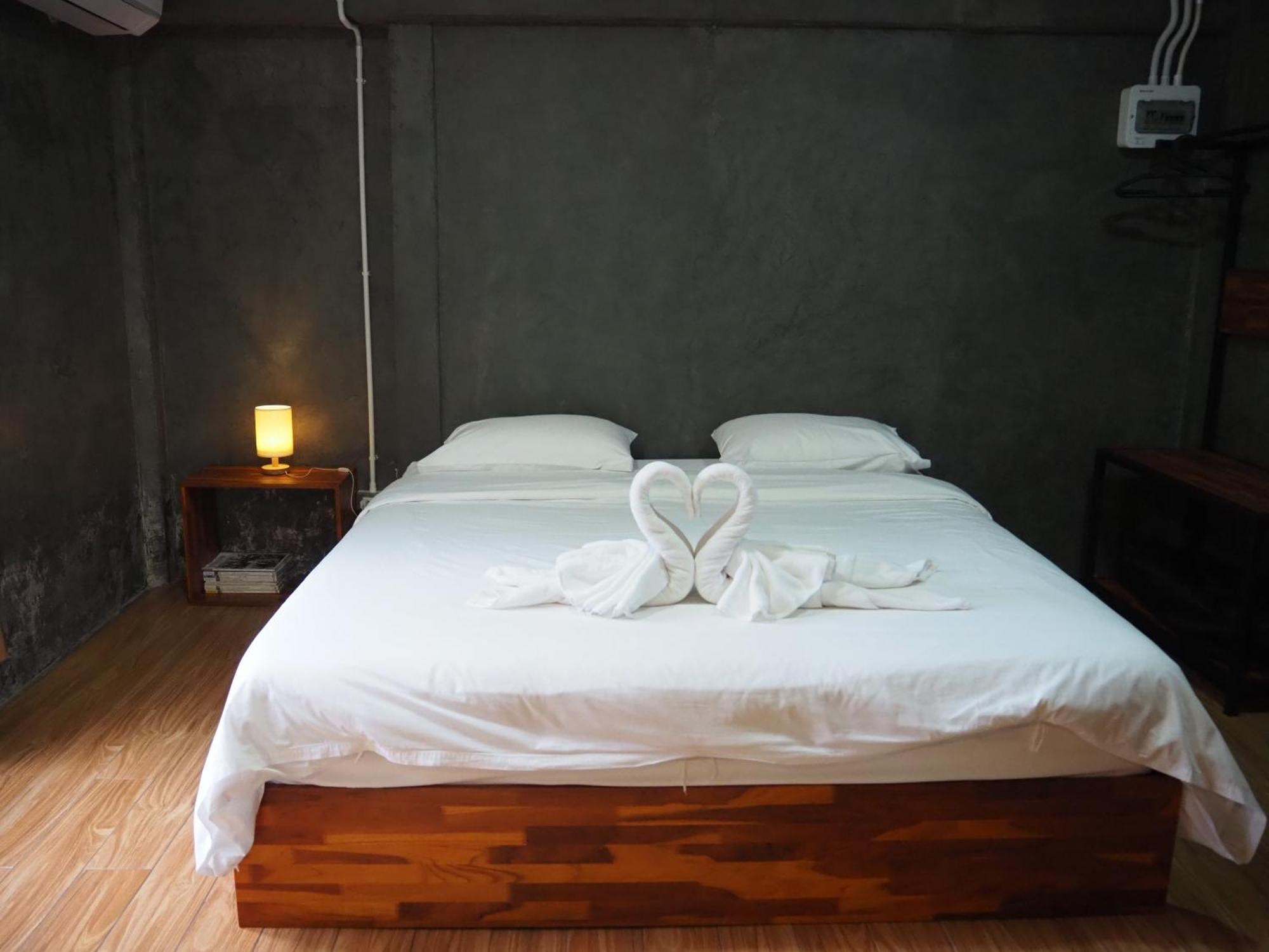 Banmai87 Guest House บ้านไม้87 เกสต์เฮ้าส์ 프라 나콘 시 아유타야 외부 사진
